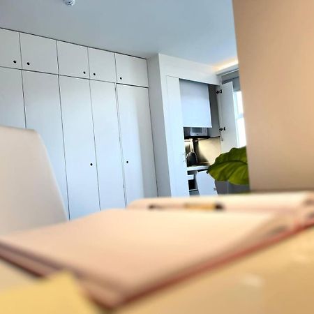 Apt 12 Luxury Living Chic Studio Steps From Beach Hove Esterno foto