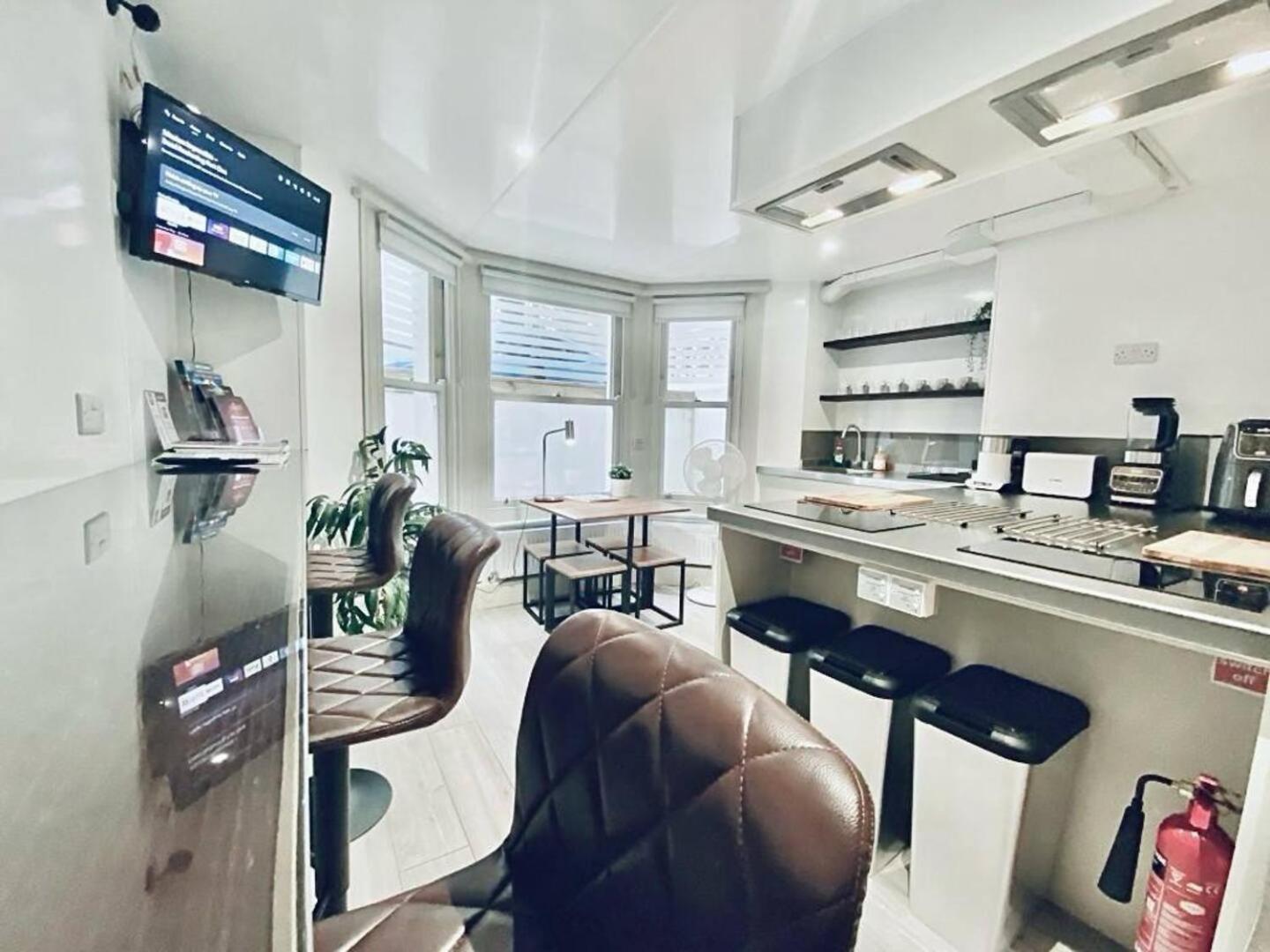 Apt 12 Luxury Living Chic Studio Steps From Beach Hove Esterno foto